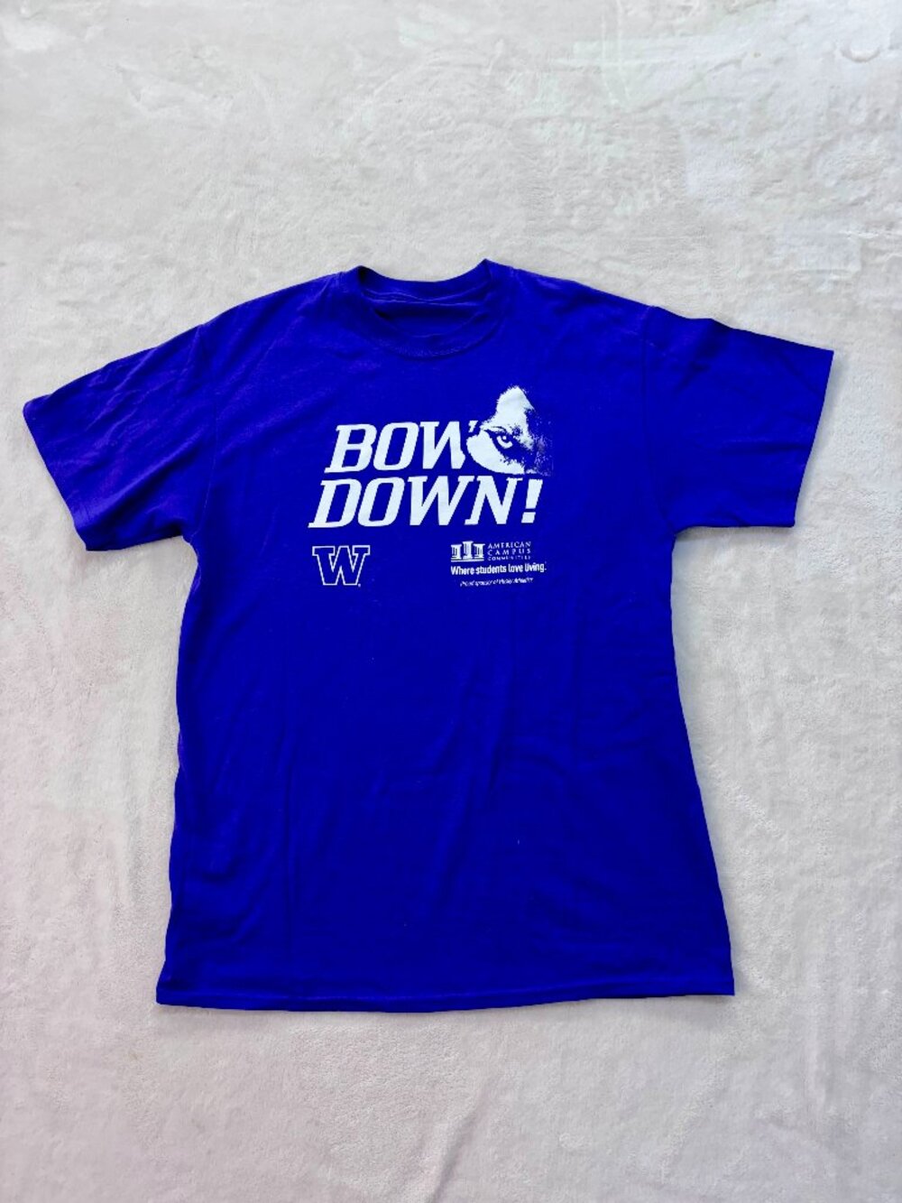 University of Washington Purple Bow Down T-Shirt --- Size: Unisex Medium!!